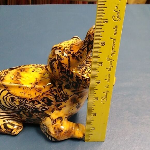 Vintage LaVie Jungle Safari Hand painted Hidden Safari Animals Gator - Picture 6 of 8